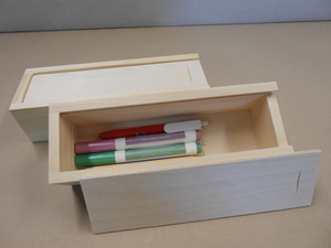 Medinė penalas<br>Liko 4vnt<br>Perkant 

4vnt,kaina-10,00 euru | Išmatavimai 8x24x6 cm