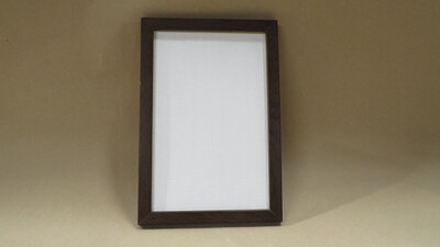 Rinkinys- rėmelis ir drobės ant poremio.<br>Liko 1 vnt | Išmatavimai 145x225 mm 