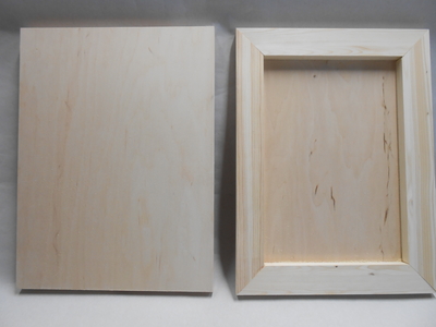 Planšetė-piešimu lenta | 18x24-2,00 ,   24x30-3.20<br>30x40-5.40 ,   40x50-9,00<br>50x70-15.80 ,  100x120-67,20<br>Galių pagaminti įvairos matmenys<br>Kaina už kvadratinį metrą.
