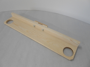 Universalus lentyneles-molbertams | Matmenys 60x10 cm<br>papildoma
lentynėlė laikiti teptukus,dažus,<br>galima pastatyti stiklinės vandens.