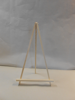 Mažas stalo molbertas | aukštis 60 cm, plotis 35 cm<br> Paveiksla aukstis max 53cm<br>Užsakote 10 vnt ir daugiau-kaina 5.00 eur